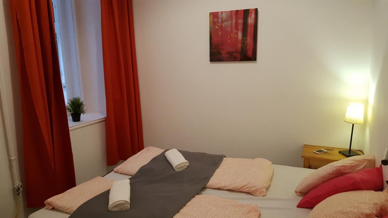 Michael Apartment With 2 Rooms Near Gozsdu Udvar ブダペスト エクステリア 写真